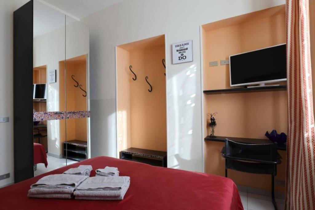Ferienwohnung Bel Bilocale Vicino Alla Metropolitana E Al Centro Turin Exterior foto